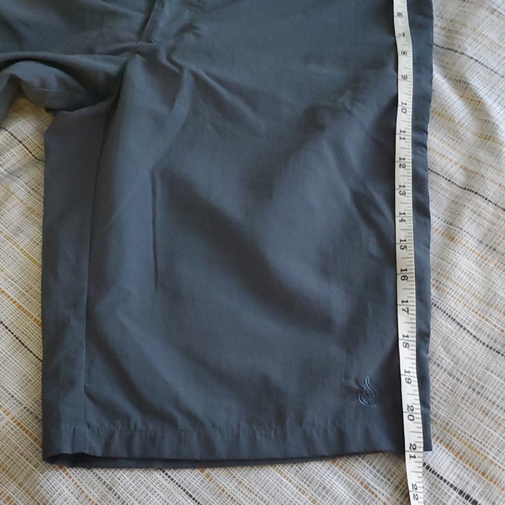 Hiking shorts (dri fit material) - Picture 8 of 9